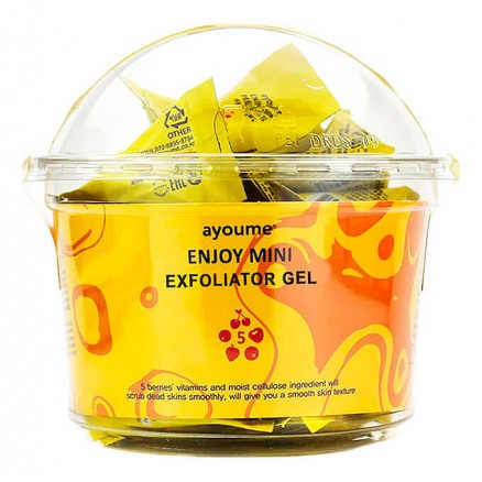Пилинг-скатка с ягодными экстрактами Ayoume Enjoy Mini Exfoliator Gel
