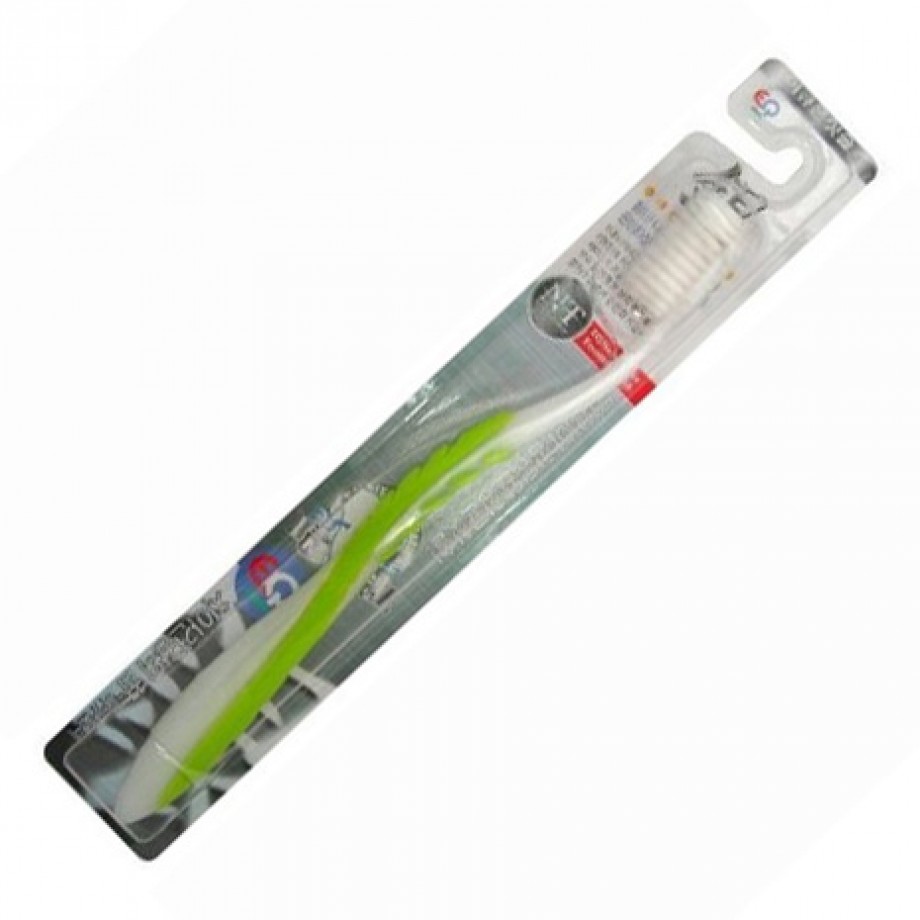 Зубная щетка с наночастицами серебра EQ Maxon Nano Silver Toothbrush